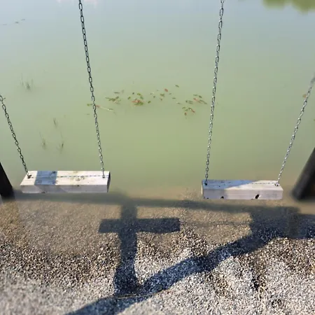 Pond 2ppl-private Hot Tub 度假居 *