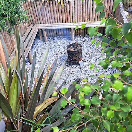 Pond 2ppl-private Hot Tub Errill