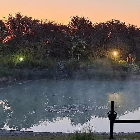 Pond 2ppl-private Hot Tub *