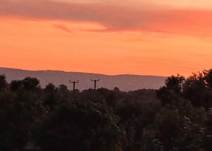 Pond 2ppl-private Hot Tub Errill